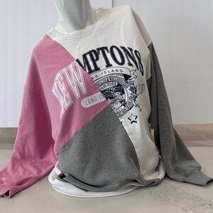 Hollister White Graphic Women’s Sweatshirt